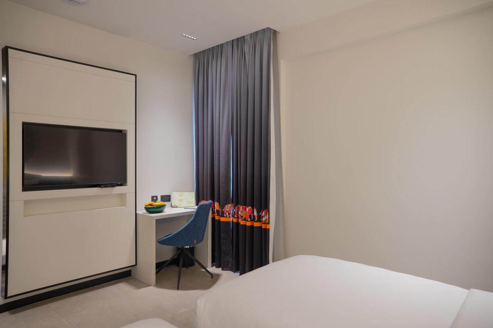 Zibe Luxe Kakinada By Grt Hotels ภายนอก รูปภาพ