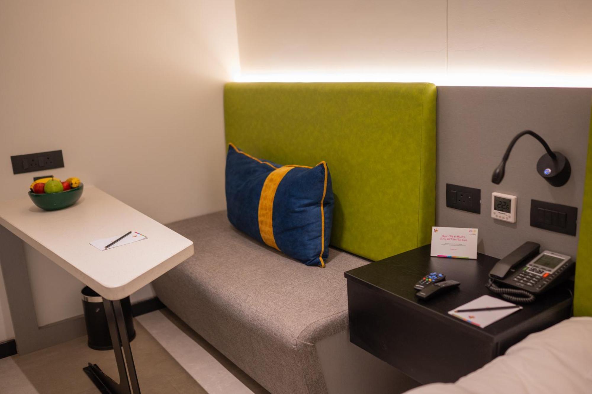 Zibe Luxe Kakinada By Grt Hotels ภายนอก รูปภาพ
