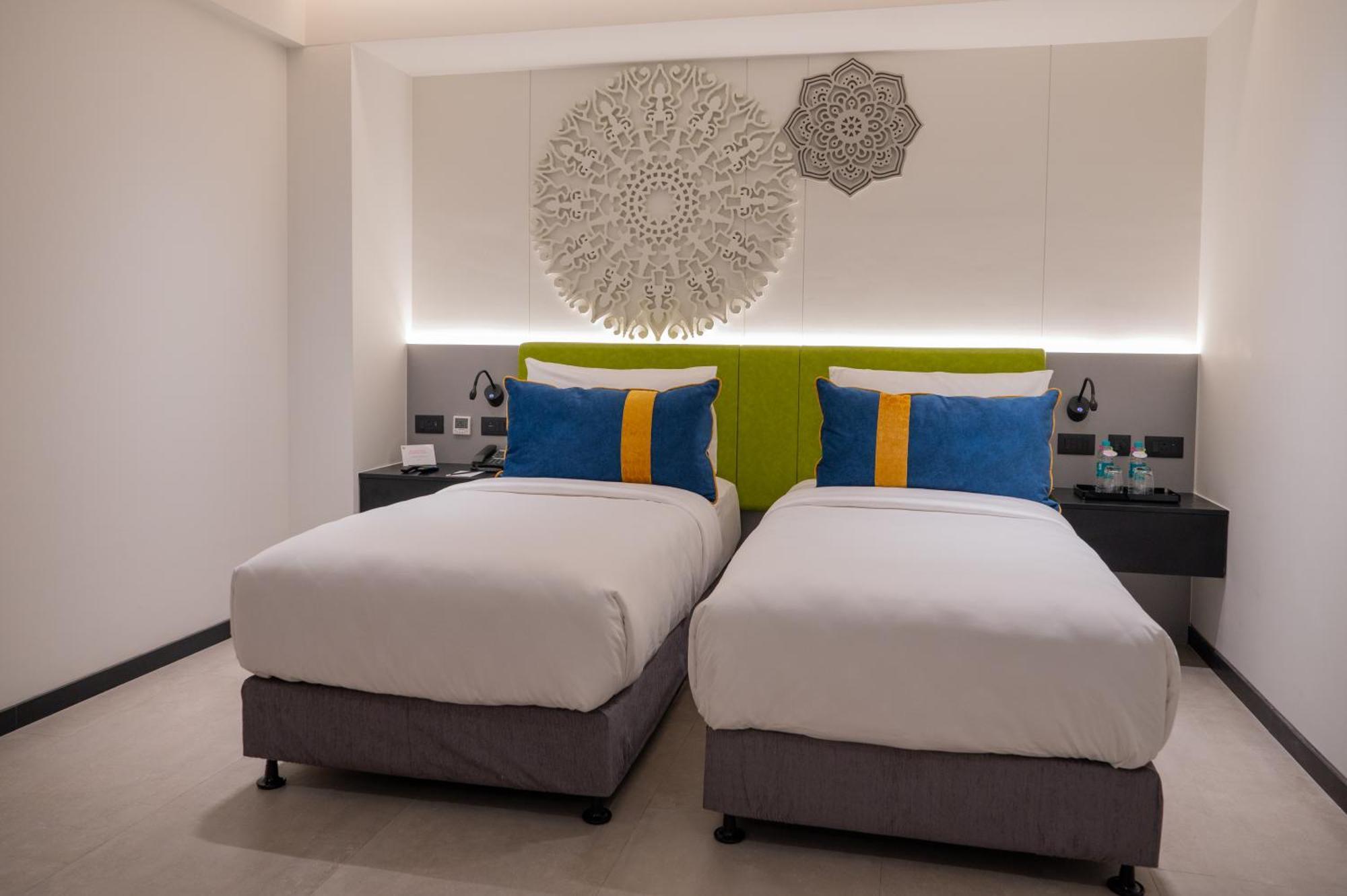 Zibe Luxe Kakinada By Grt Hotels ภายนอก รูปภาพ