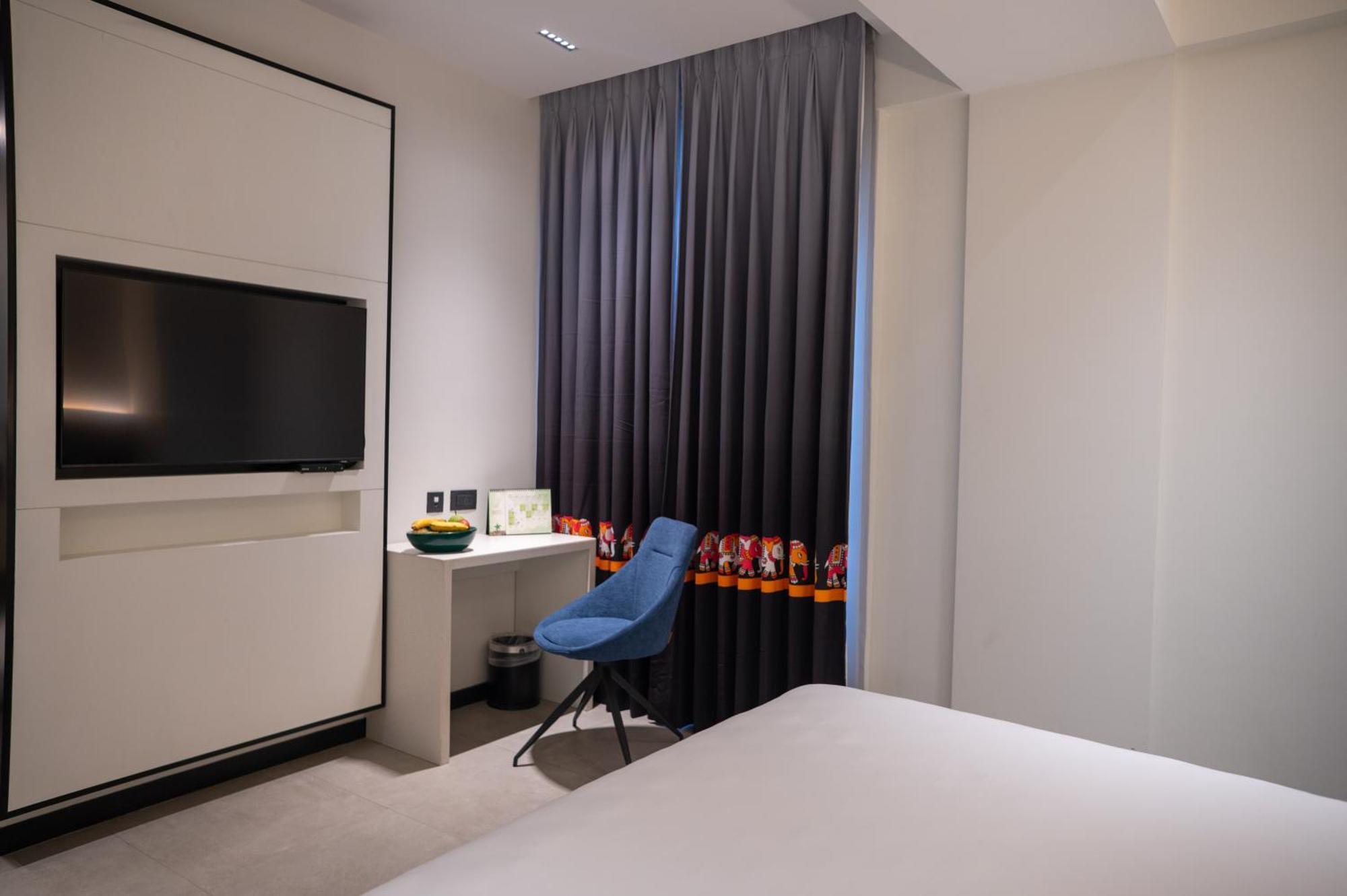 Zibe Luxe Kakinada By Grt Hotels ภายนอก รูปภาพ