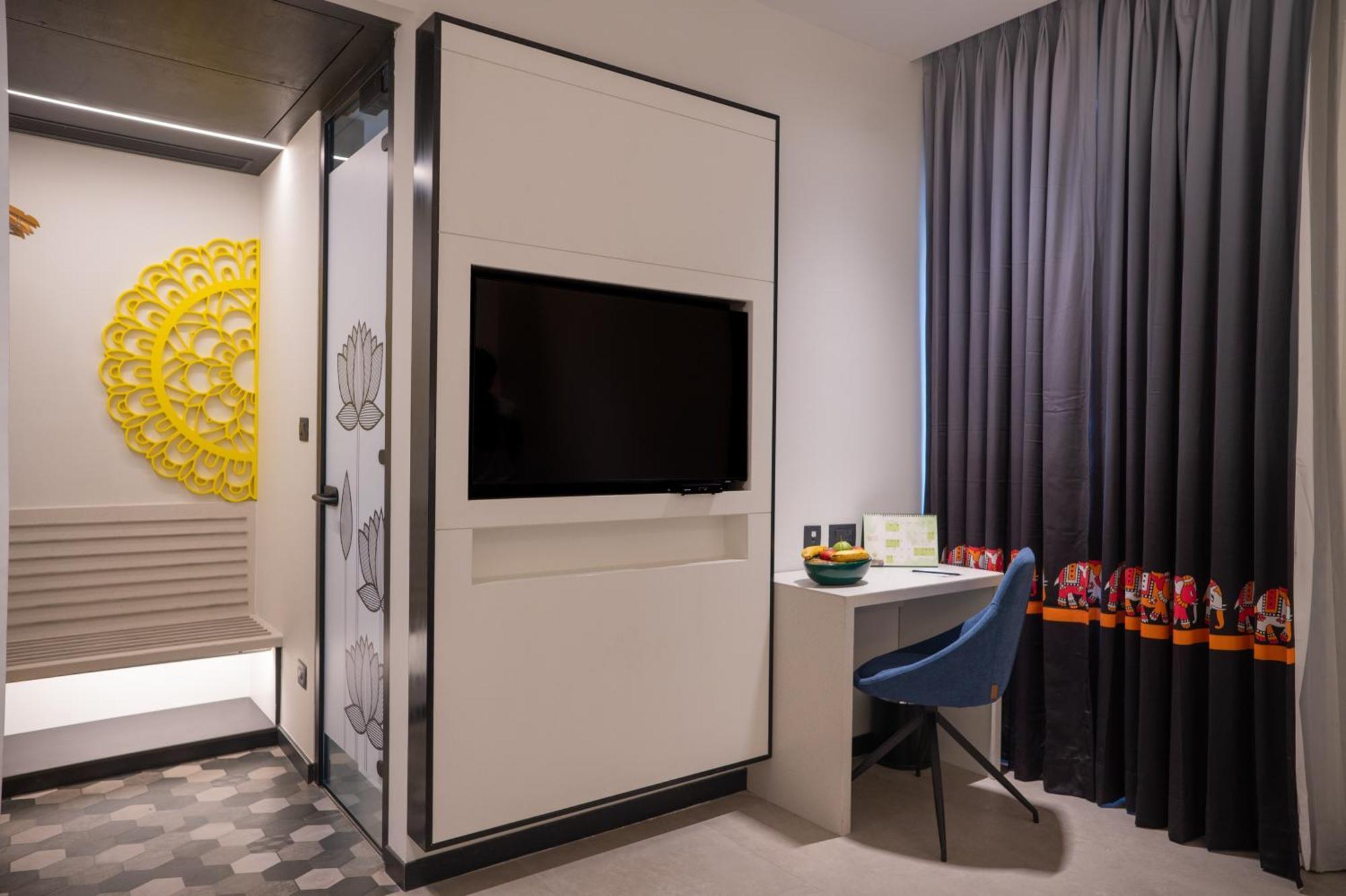 Zibe Luxe Kakinada By Grt Hotels ภายนอก รูปภาพ